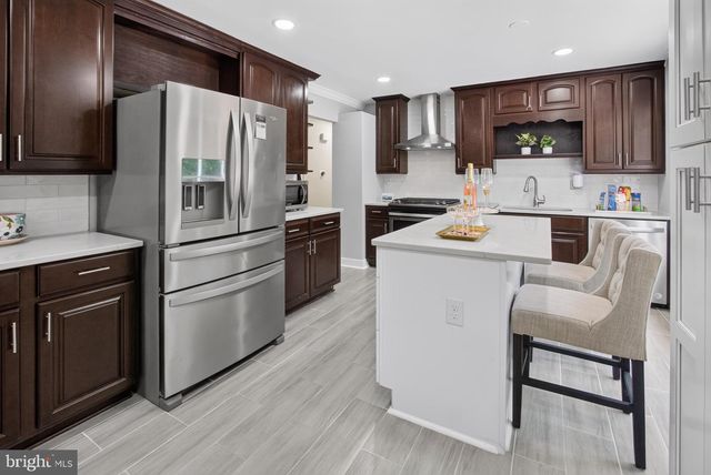 2816 RIDGE RD, Waldorf, MD 20603