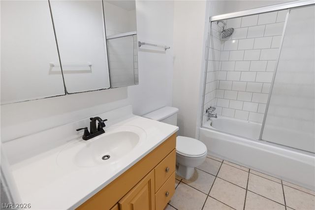 4304 Devlin Green Court, Las Vegas, NV 89110