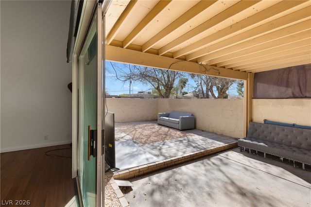 4304 Devlin Green Court, Las Vegas, NV 89110