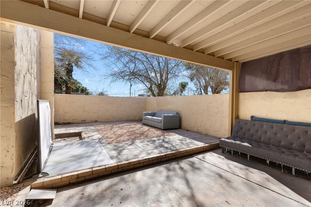 4304 Devlin Green Court, Las Vegas, NV 89110