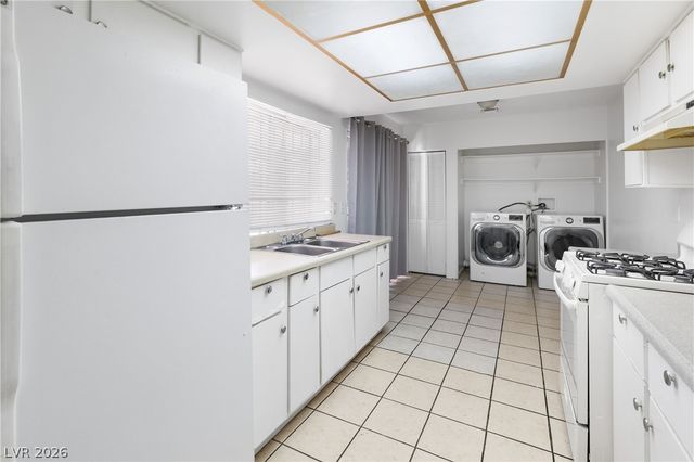 4304 Devlin Green Court, Las Vegas, NV 89110