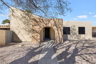 4304 Devlin Green Court, Las Vegas, NV 89110