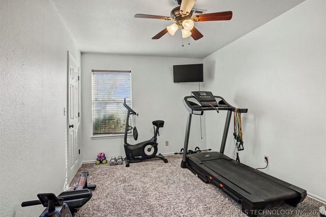 11111 E 120th Street N, Collinsville, OK 74021