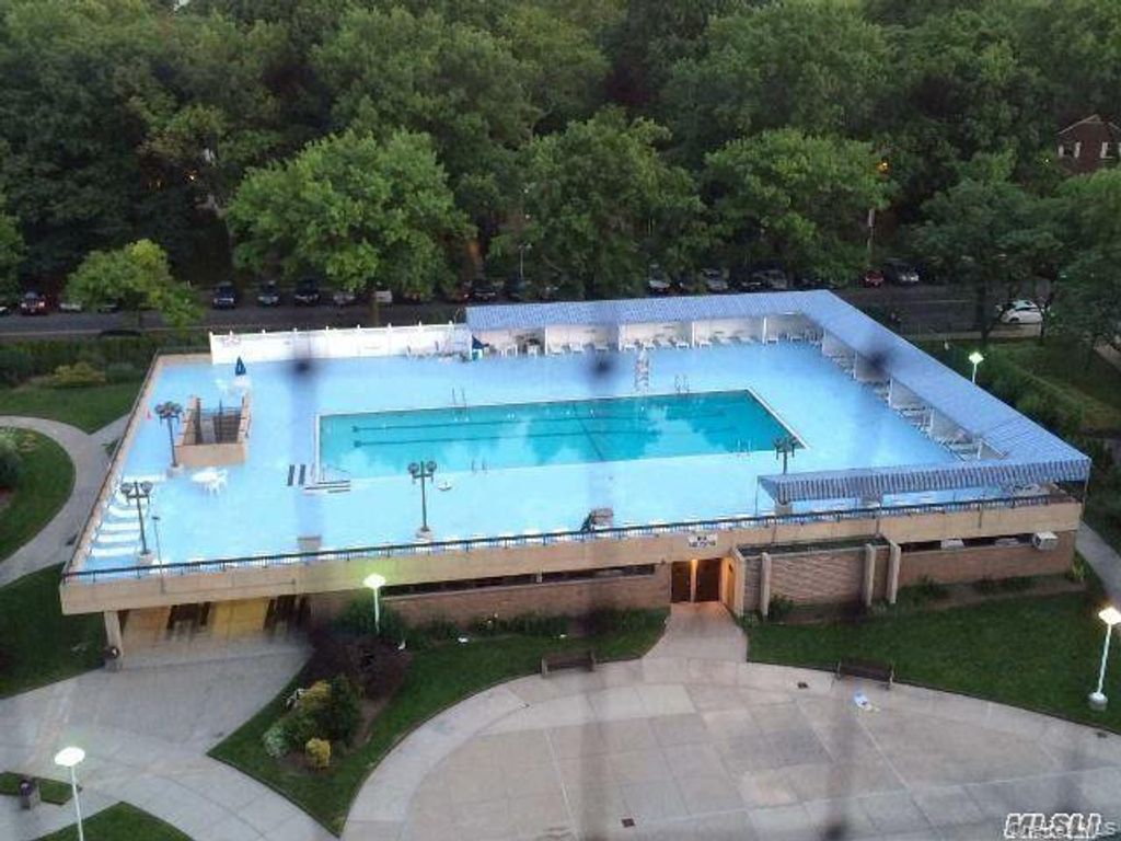 150-38 Union Turnpike 4 L, Flushing, NY 11367 — photo 4