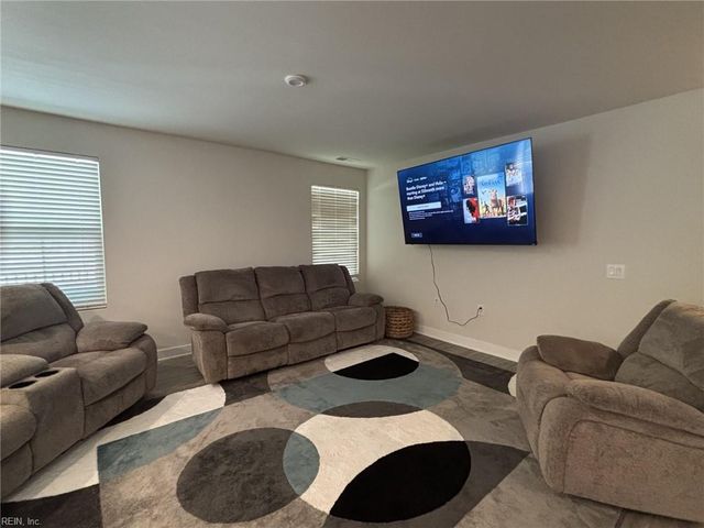 6915 Healy AVE, Gloucester, VA 23061