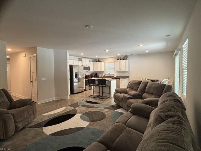 6915 Healy AVE, Gloucester, VA 23061