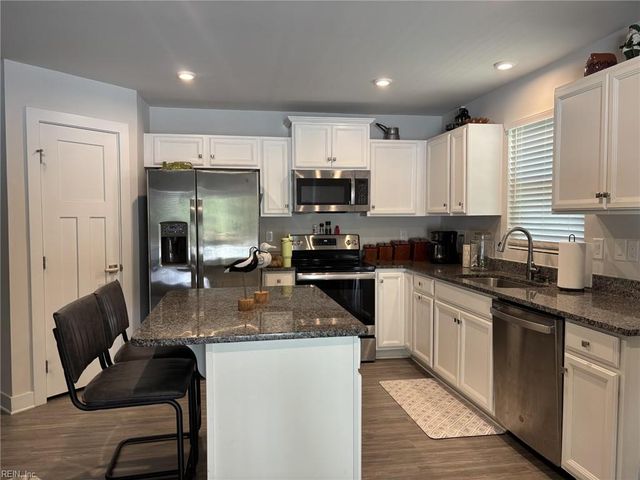 6915 Healy AVE, Gloucester, VA 23061