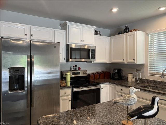 6915 Healy AVE, Gloucester, VA 23061