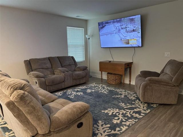 6915 Healy AVE, Gloucester, VA 23061