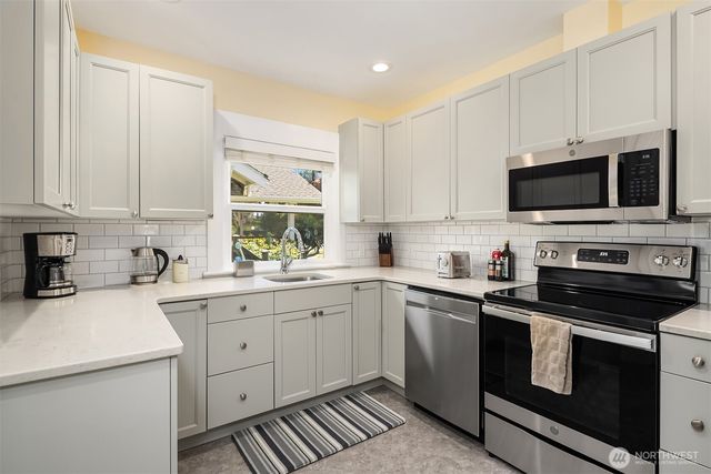 6418 49th Avenue SW, Seattle, WA 98166