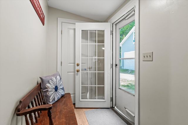 42 Brewster Road, Barnstead, NH 03225