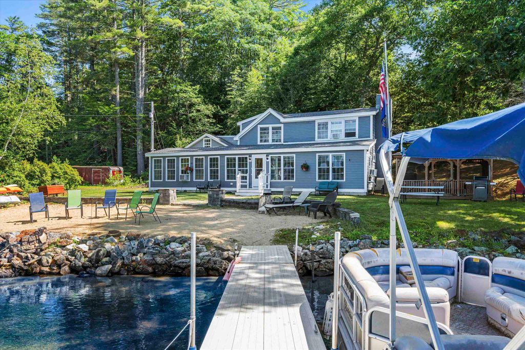 42 Brewster Road, Barnstead, NH 03225