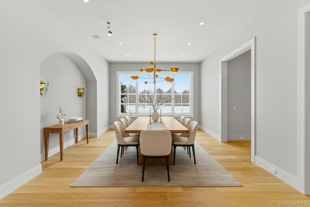 120 Halsey Lane, Bridgehampton, NY 11932