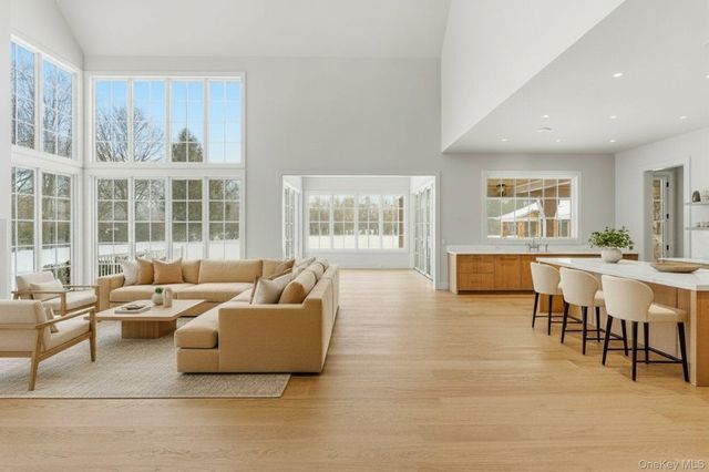 120 Halsey Lane, Bridgehampton, NY 11932