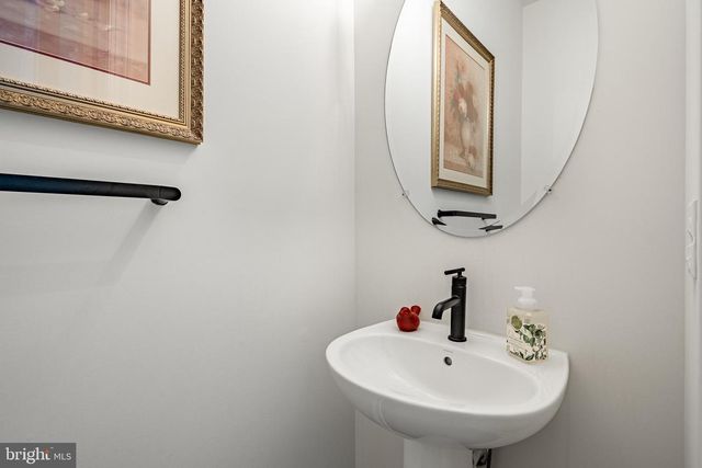 923 STABLE WAY, Downingtown, PA 19335