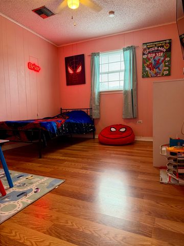 225 Guidry St, Bourg, LA 70343