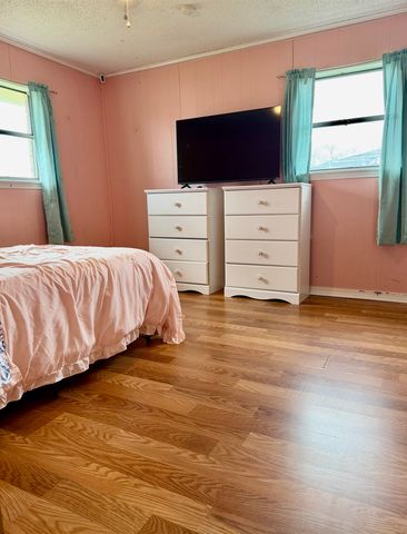 225 Guidry St, Bourg, LA 70343