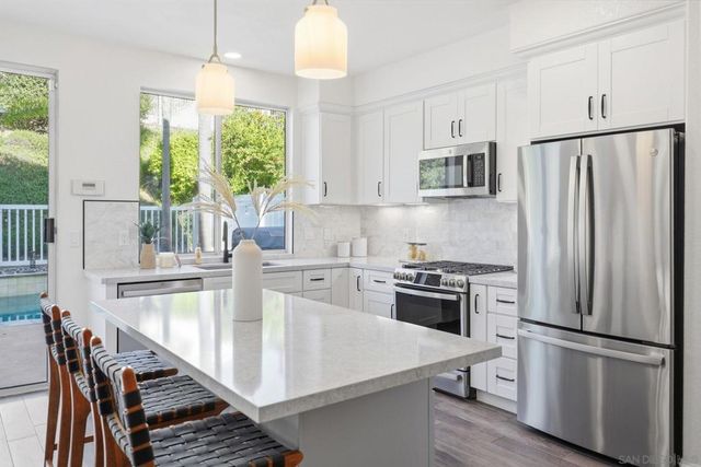 11391 Legacy Canyon Pl., San Diego, CA 92131