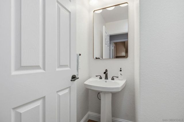 11391 Legacy Canyon Pl., San Diego, CA 92131