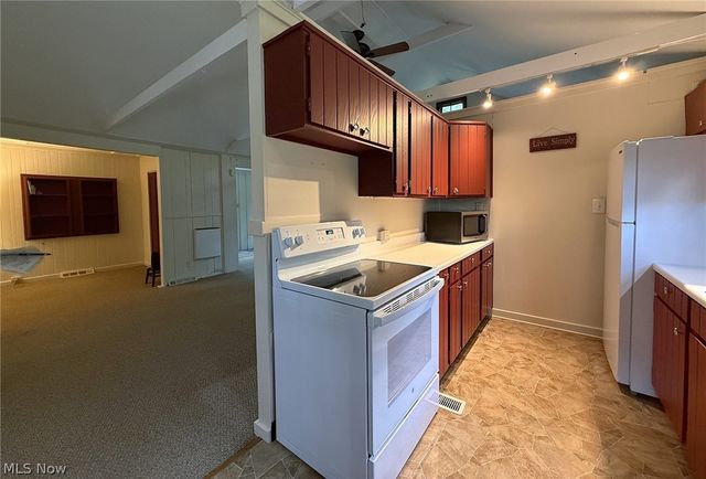 13702 Cuyahoga Trail, Novelty, OH 44072