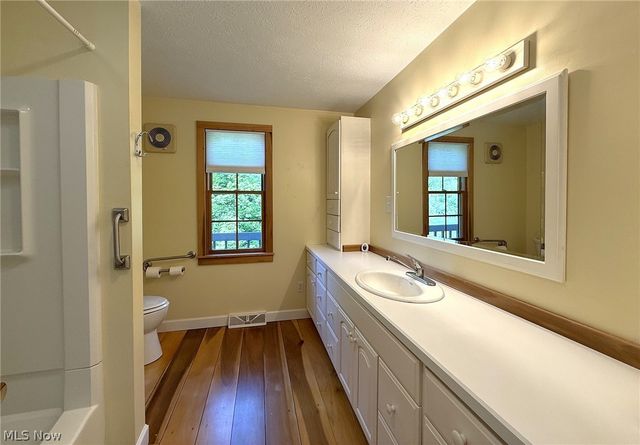13702 Cuyahoga Trail, Novelty, OH 44072