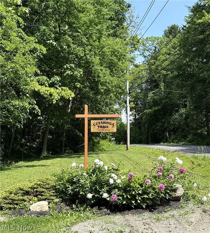 13702 Cuyahoga Trail, Novelty, OH 44072
