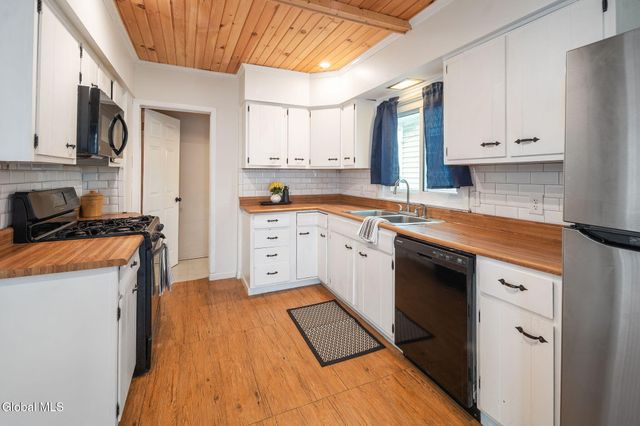 555 Delaware Avenue, Albany, NY 12209