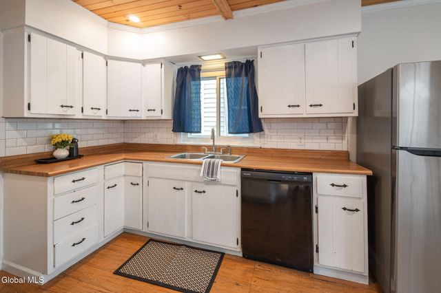 555 Delaware Avenue, Albany, NY 12209