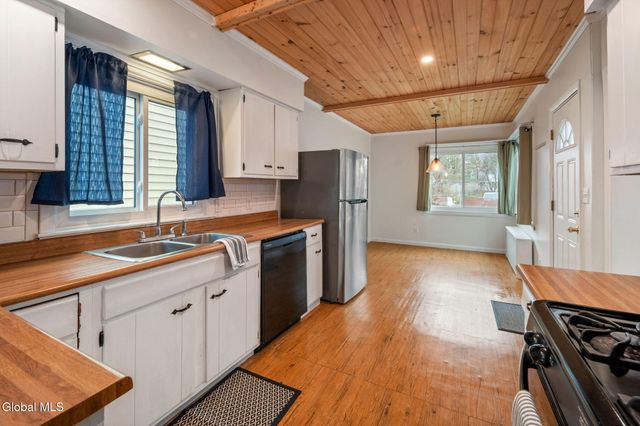 555 Delaware Avenue, Albany, NY 12209
