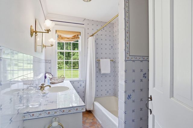 20 Powder Mill Road, Concord, MA 01742
