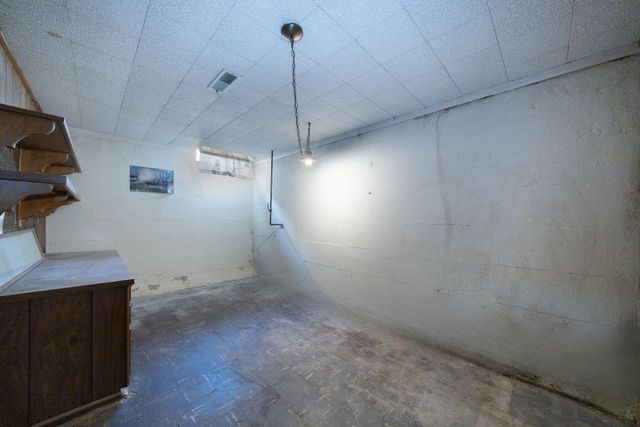 1511 N Burns St, Wichita, KS 67203