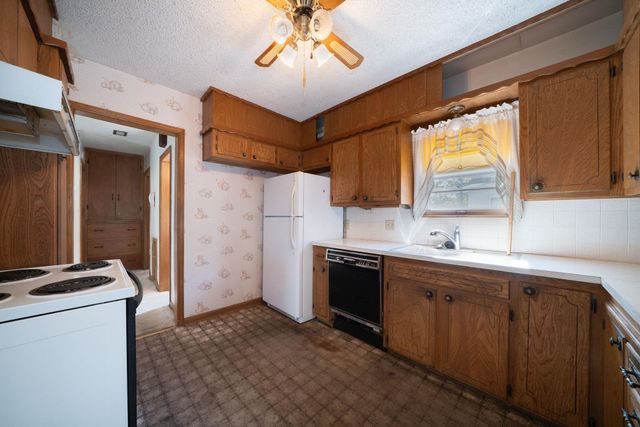 1511 N Burns St, Wichita, KS 67203