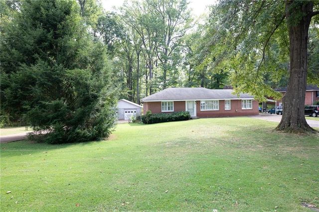 529 Lovejoy Street SE, Marietta, GA 30008