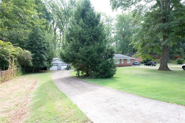 529 Lovejoy Street SE, Marietta, GA 30008