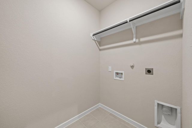 1915 Stargazer Lane, Angleton, TX 77515