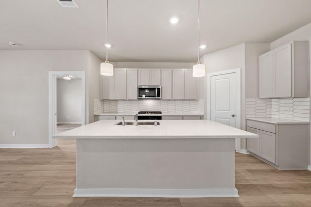 1915 Stargazer Lane, Angleton, TX 77515