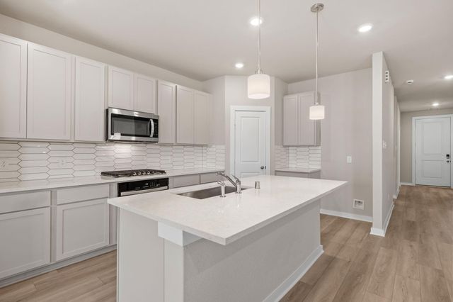 1915 Stargazer Lane, Angleton, TX 77515