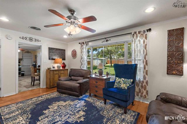 4518 LAKEVIEW DRIVE, Wichita Falls, TX 76308