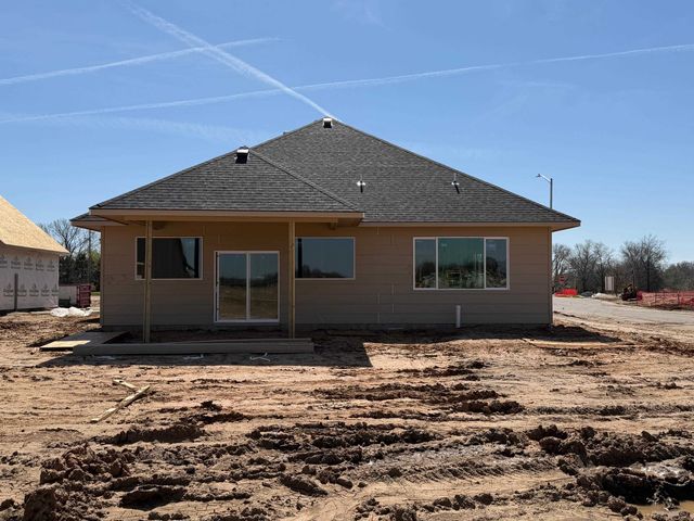 746 N Rainbow Lake Ct, Wichita, KS 67235