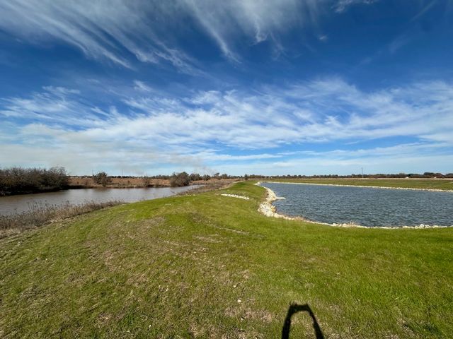 746 N Rainbow Lake Ct, Wichita, KS 67235