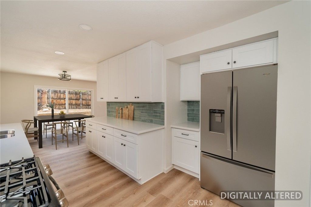 Image 13 of property listing at 11060 Le Grand Lane, Moreno Valley, CA 92557