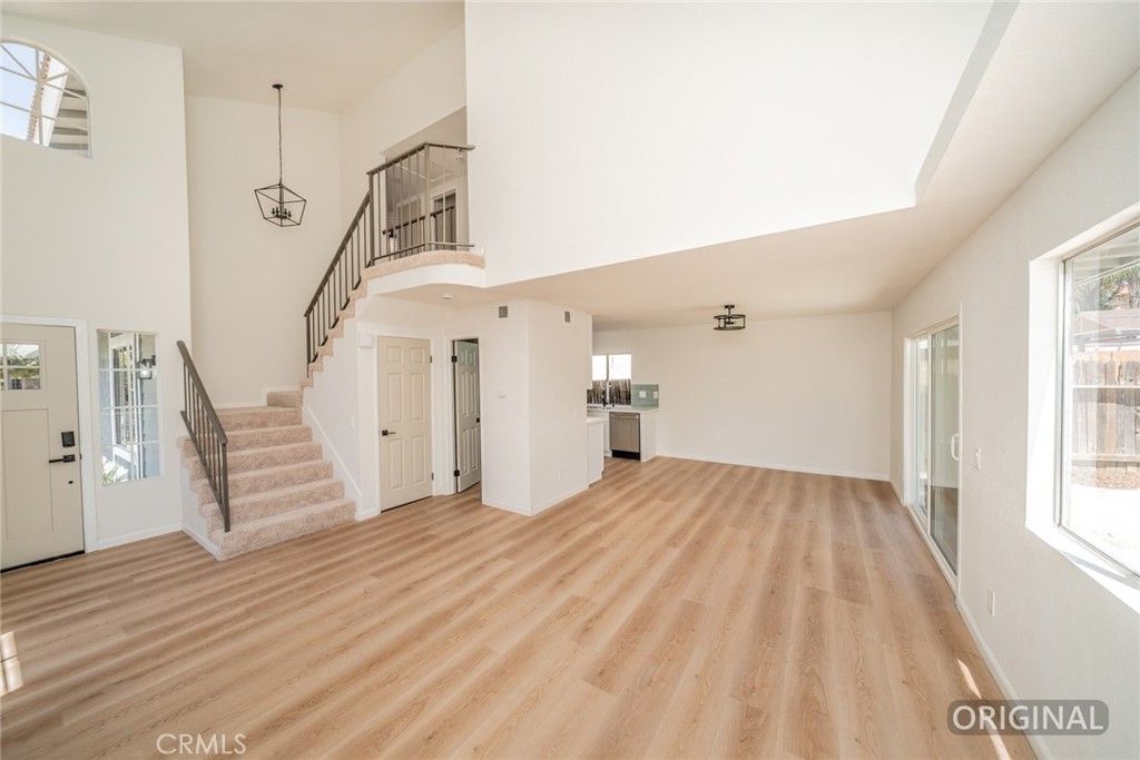 Image 5 of property listing at 11060 Le Grand Lane, Moreno Valley, CA 92557