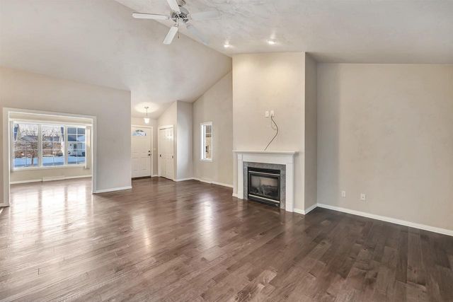 5012 W BOXWOOD LANE, Appleton, WI 54913