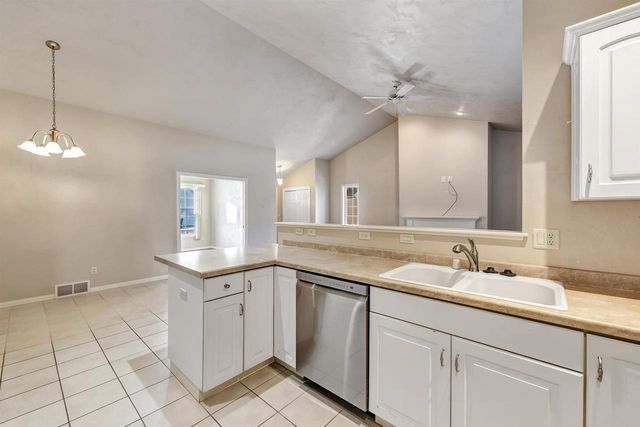 5012 W BOXWOOD LANE, Appleton, WI 54913