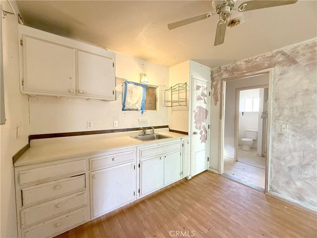 560 1st, Lakeport, CA 95453