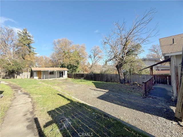 560 1st, Lakeport, CA 95453