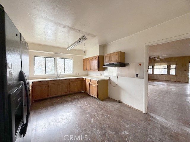 560 1st, Lakeport, CA 95453