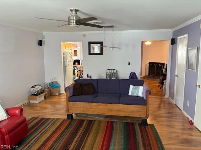 8 N Gawain WAY, Hampton, VA 23669