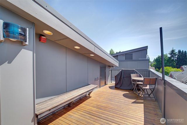 3444 California Avenue SW, Seattle, WA 98116