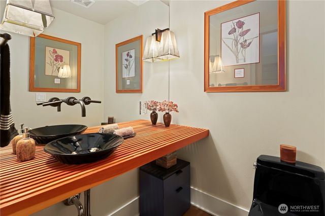 10623 NE 155th Place, Bothell, WA 98011